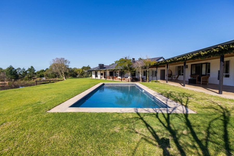 8 Bedroom Property for Sale in Airport Western Cape